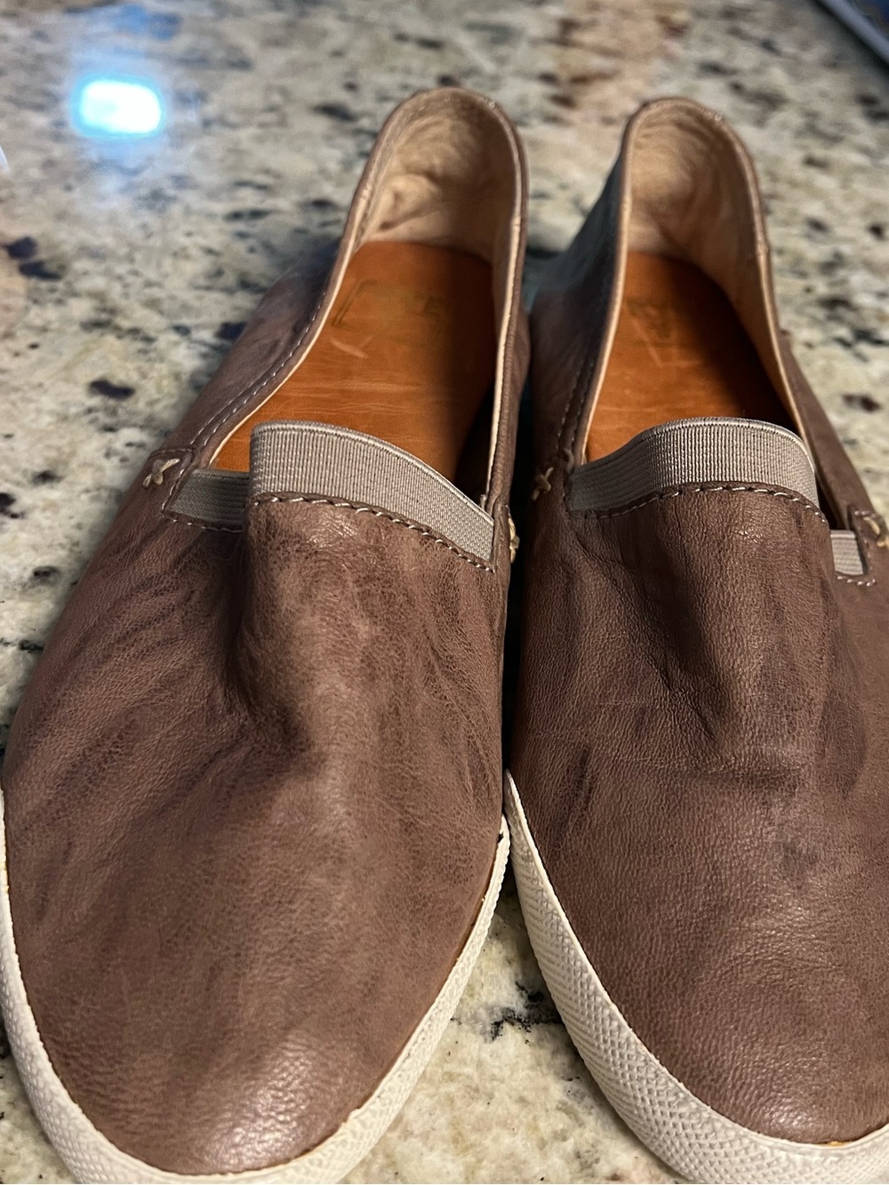 Frye Brown Leather Slip-On Loafers women’s Sz 6m